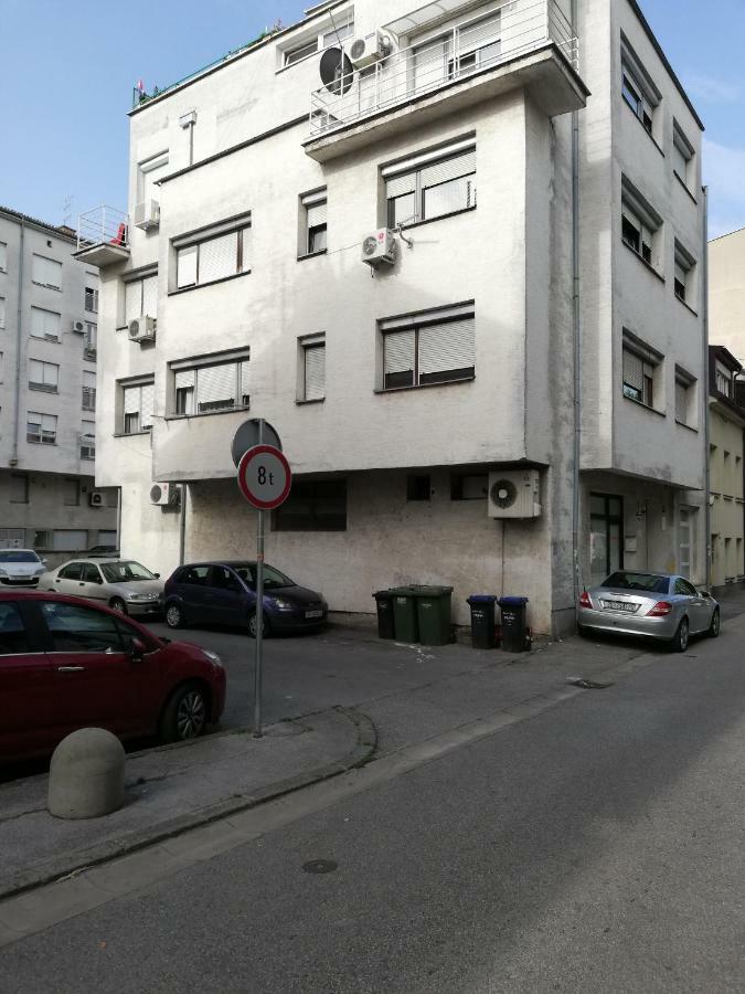 Studio Apartman Tirkiz Zagreb Eksteriør billede